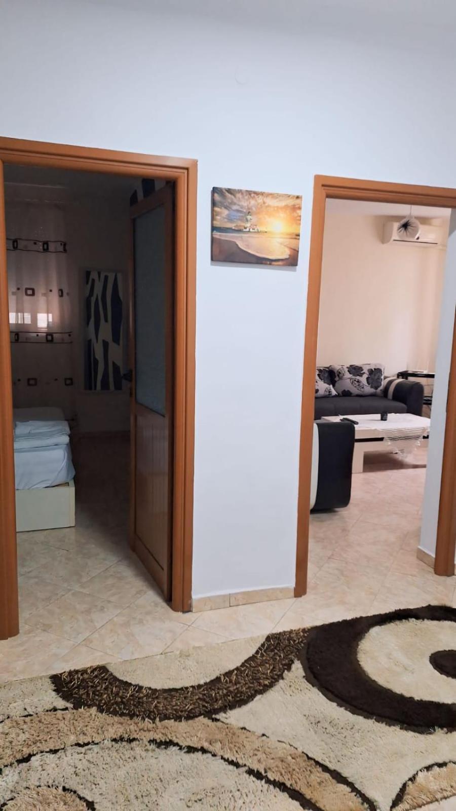 Promenade Apartment In City Centre Berat Exterior photo